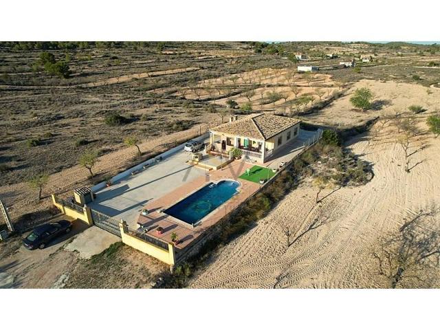 Chalet en venta en Hondon de los Frailes photo 0