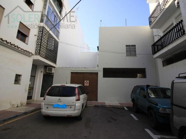 Casas de pueblo en venta en Marbella photo 0