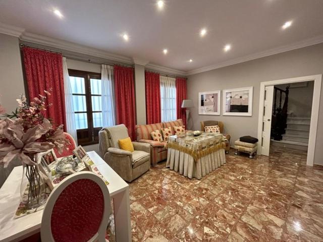 Casa en venta en Antequera, Pl. de Abastos photo 0