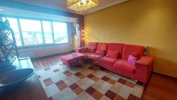 Piso en venta en Vigo, Pza. España photo 0