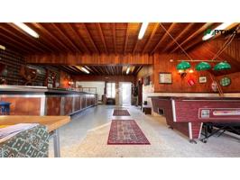 Casa en venta en Outes photo 0