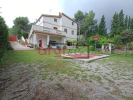 Casa con terreno en venta en Cunit photo 0