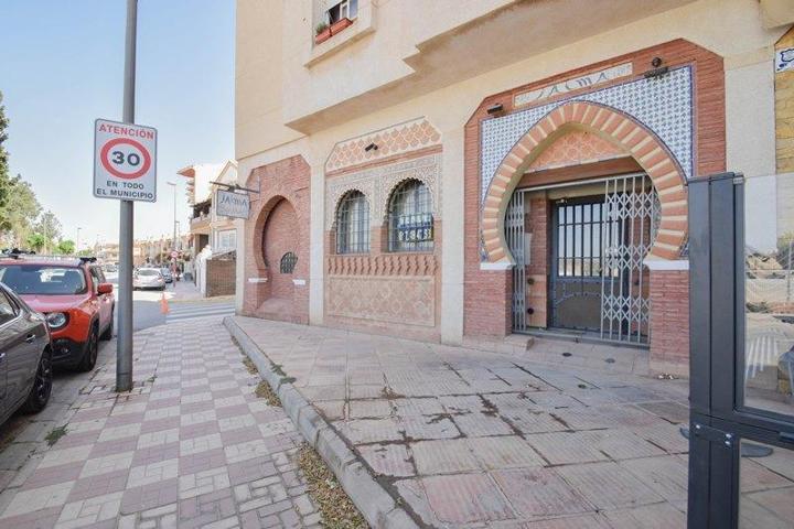 Local comercial en venta en Albolote, Albolote, Zona de - Albolote photo 0