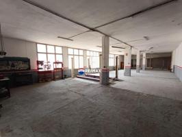 Local comercial en venta en Vilanova i la Geltrú, Nord photo 0