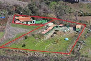 Casa en venta en Vega de San Mateo photo 0