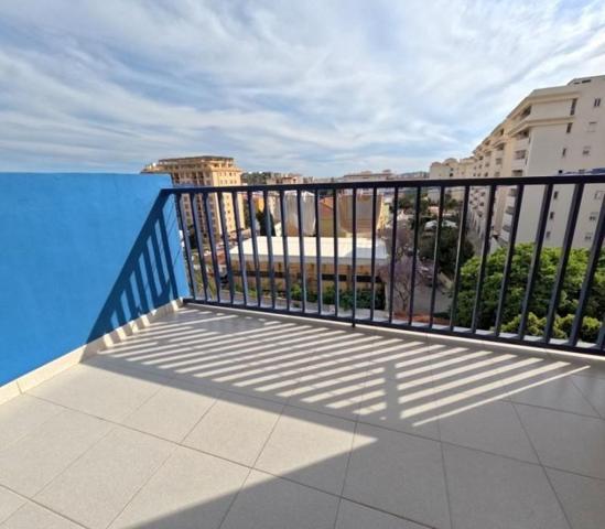 Piso en venta en Fuengirola, Los Boliches photo 0