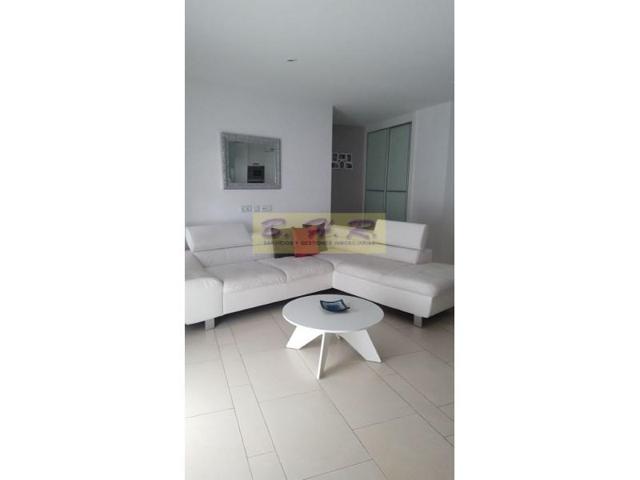 Piso en venta en Arona photo 0