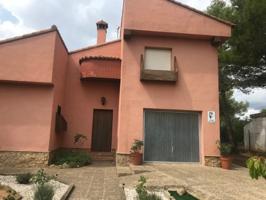 Chalet en venta en Pina de Montalgrao, Castellon photo 0