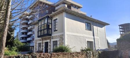 Chalet en venta en Torrelavega, Julio Hauzeur-Centro Comercial Altamira photo 0