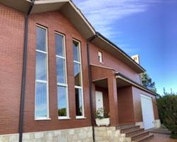 Casa en venta en Sariegos photo 0