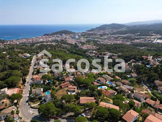 Terreno en venta en Lloret de Mar, Roca Grossa photo 0