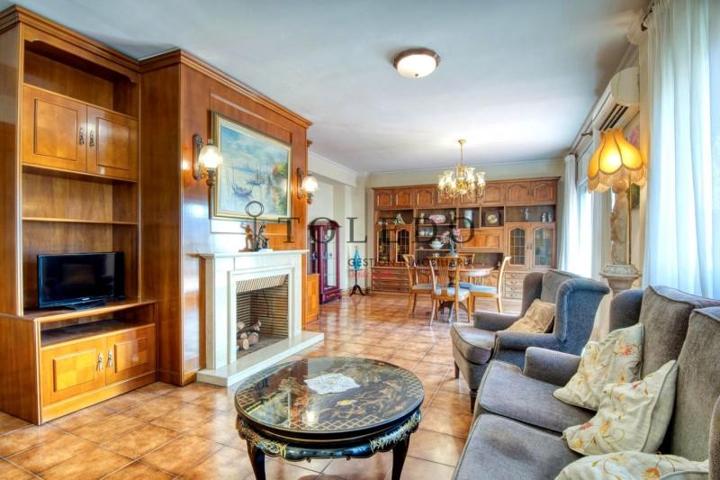 Piso en venta en Sant Feliu de Guíxols, Carrer de Fortuny, 17220 photo 0