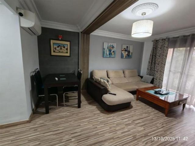 Piso en venta en Valencia, Marxalenes photo 0