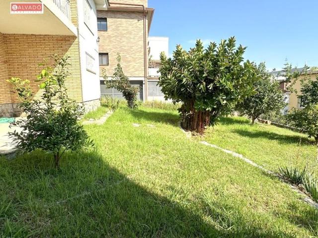 Chalet en venta en Segur de Calafell, Centro photo 0