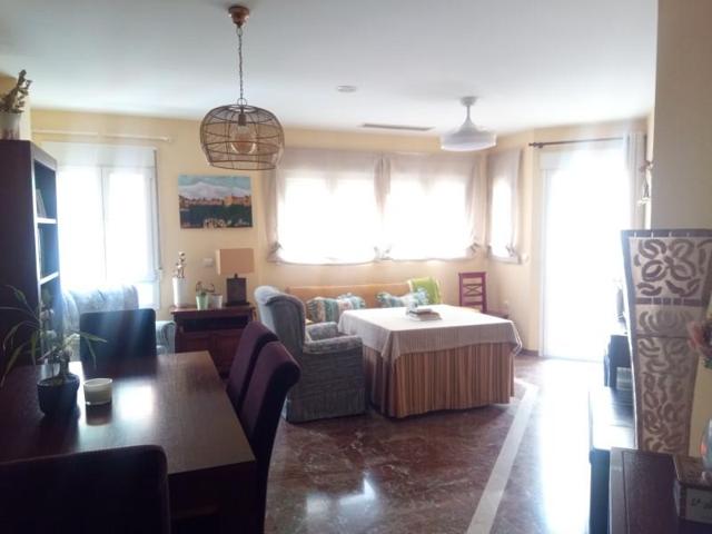 Piso en venta en Granada photo 0