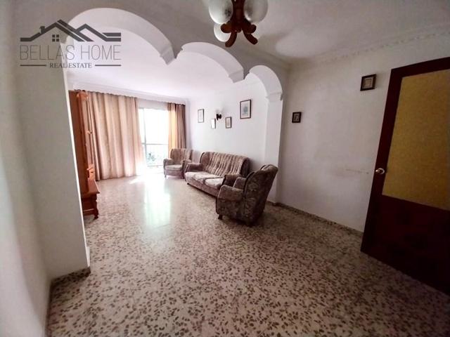 Piso en venta en Estepona photo 0