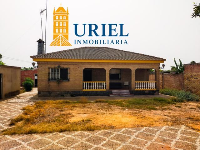 Chalet en venta en Sevilla, Urbanización Tarazona photo 0