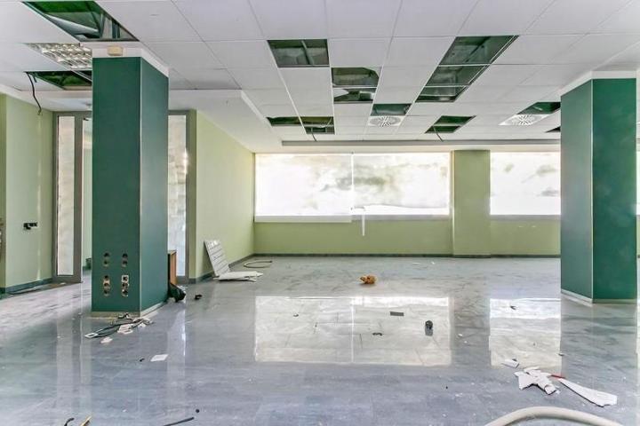 Local comercial en venta en Vilanova i la Geltrú, Centre Vila - La Geltrú photo 0