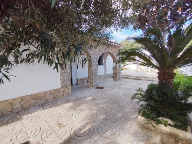 Chalet en venta en Palafolls, Mas Carbó photo 0