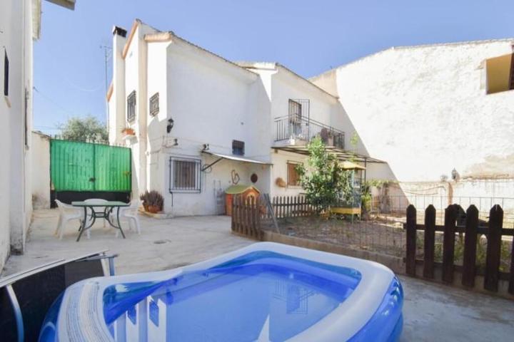 Casa en venta en Huétor Vega photo 0