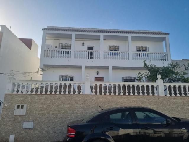 Casa en venta en Algeciras, SAN BERNABE photo 0