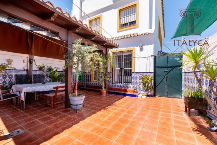 Bungalow en venta en Castilleja de la Cuesta, HOSPITAL NISA photo 0