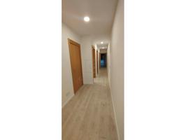 Piso en venta en Barcelona, Sant Antoni photo 0