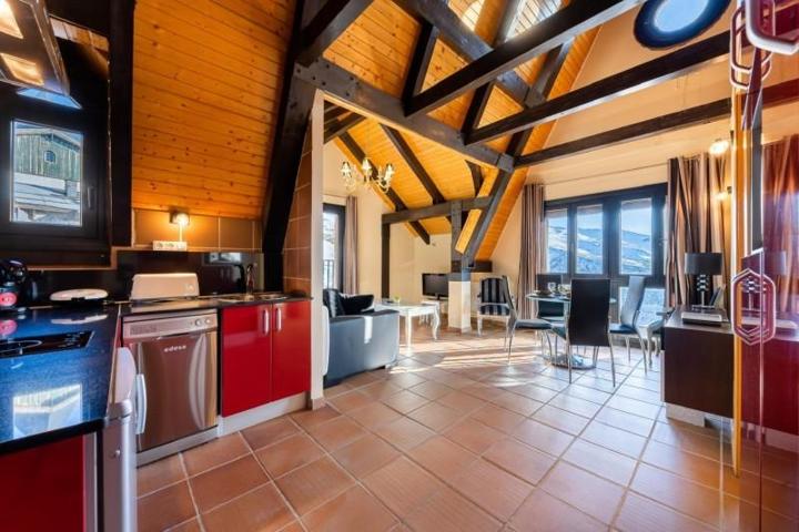 Aticos en venta en Monachil, SIERRA NEVADA photo 0