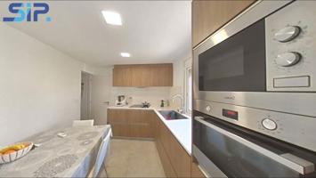 Casa en venta en Avinyonet del Penedès, Les gunyoles photo 0