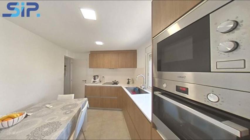 Casa en venta en Avinyonet del Penedès, Les gunyoles photo 0