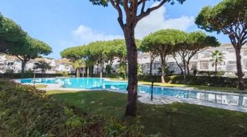 Apartamento en venta en Chiclana de la Frontera, Costa de sancti petri photo 0