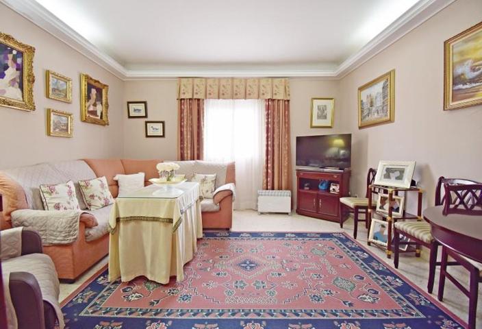 Casa en venta en Jerez de la Frontera, El Rocío - La Milagrosa photo 0