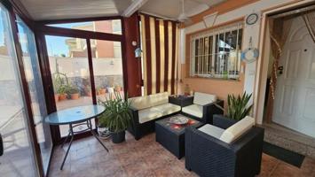 Adosada en venta en Santiago de la Ribera, 100 m del mar photo 0