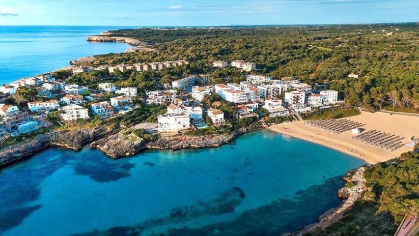 Apartamento en venta en Felanitx, Portocolom photo 0