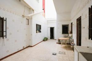 Planta baja en venta en Manises, El Mercado photo 0