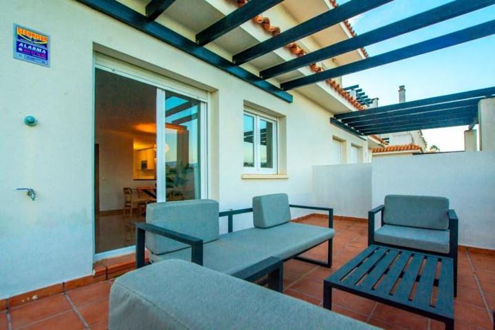 Aticos en venta en Manilva photo 0