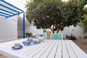 Bungalow en venta en Espartinas, Zona Colegio Europa photo 0