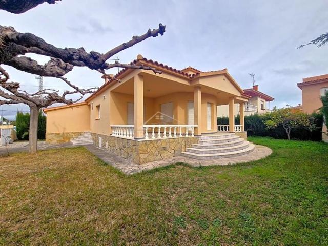 Chalet en venta en Vinaròs, Carrer Boverals Hh, 12500 photo 0