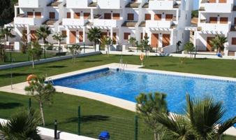 Apartamento en venta en Chiclana de la Frontera, 1ª pista de La Barrosa photo 0