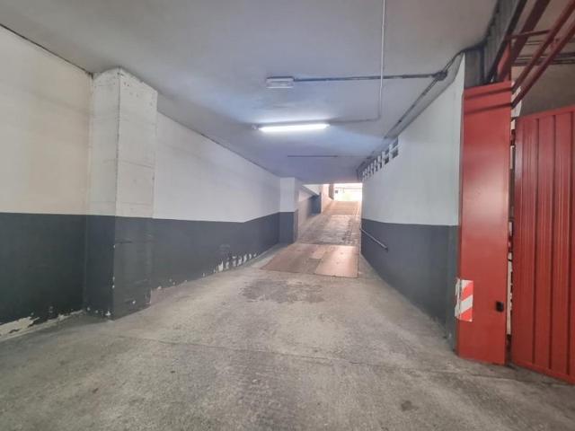 Local comercial en venta en A Coruña, Ronda de Outeiro-Los Mallos photo 0