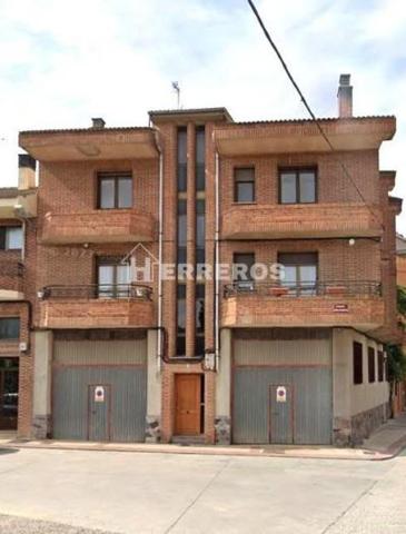Adosada en venta en Villamediana de Iregua, Villamediana De Iregua photo 0