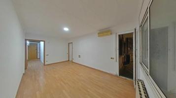 Piso en venta en Badalona, Centre photo 0