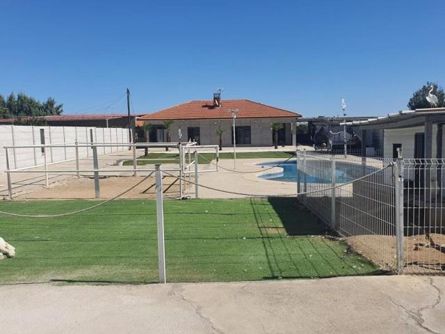 Chalet en venta en Yuncler, Urb. hidrasagra photo 0