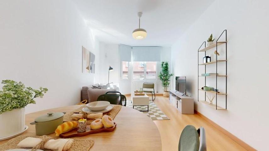 Piso en venta en Bilbao, Bolueta photo 0