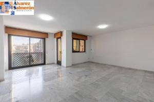 Piso en venta en Almuñécar, ALMUÑECAR CENTRO photo 0