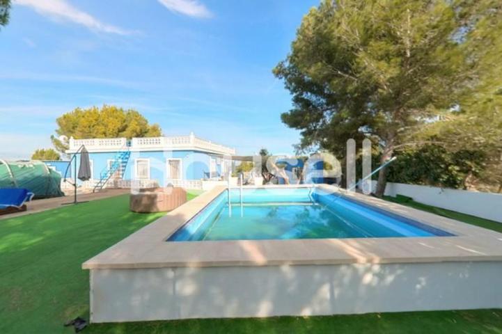 Casa en venta en Montserrat photo 0