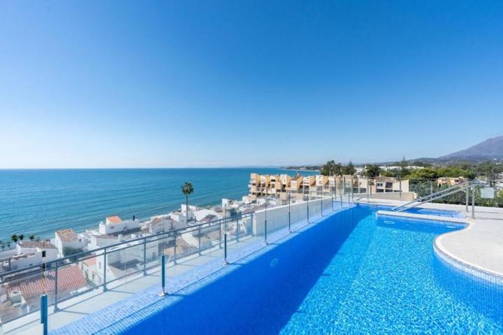 Apartamento en venta en Estepona, New Golden Mile photo 0
