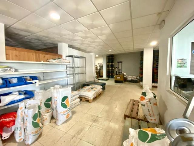 Local comercial en venta en Tarifa, Centro photo 0