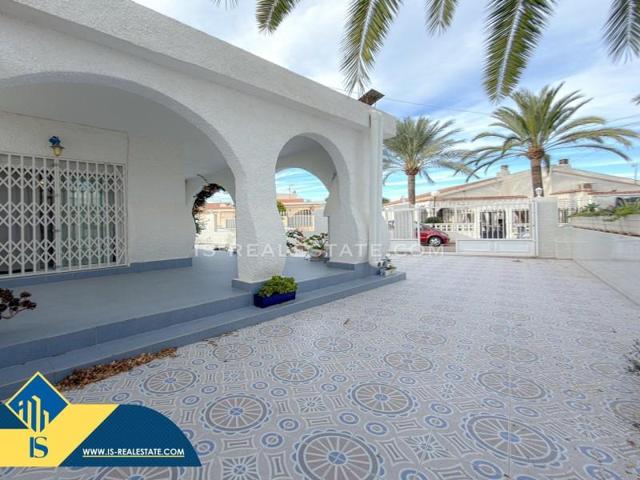 Chalet en venta en Torrevieja, Los Angeles photo 0