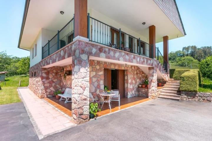 Chalet en venta en Nava, Carancos photo 0